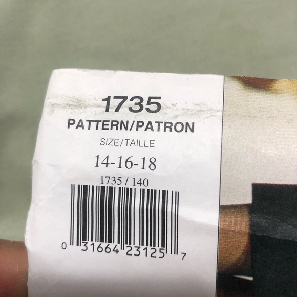 Rare Vogue pattern 1735- Givenchy original- jacket- vest pencil skirt- advanced. - Picture 5 of 9